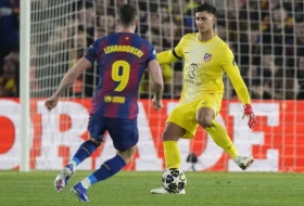 Leva se naljutio i ponudio velikanu! Zamislite ovaj tandem?